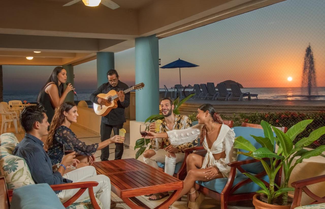 Posada Real Ixtapa Exterior photo